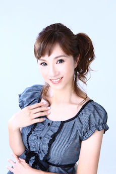 伊藤瞳子.jpg